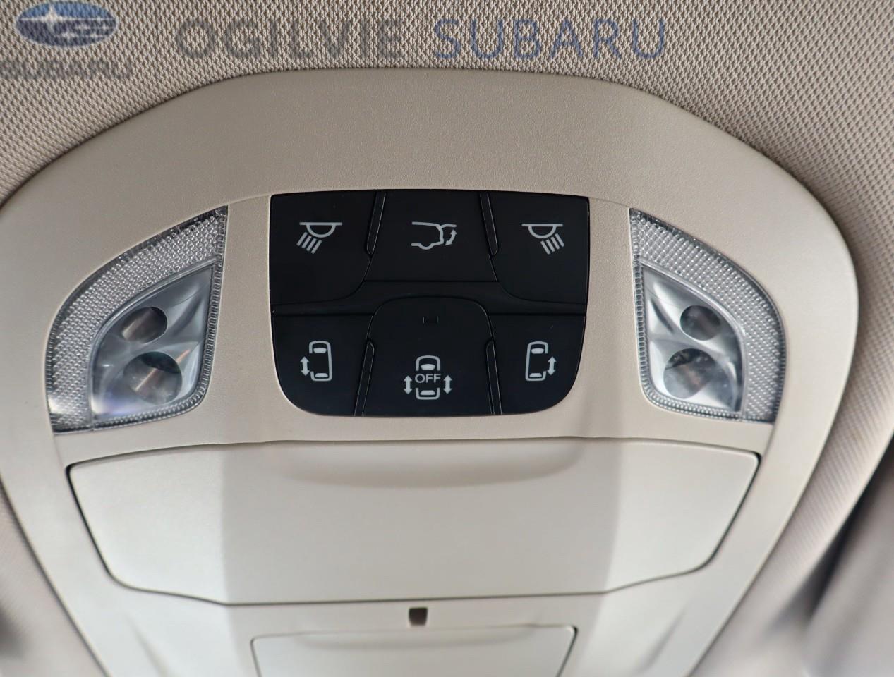 2022 Chrysler Pacifica Touring L All-Wheel Drive Passenger Van Photo
