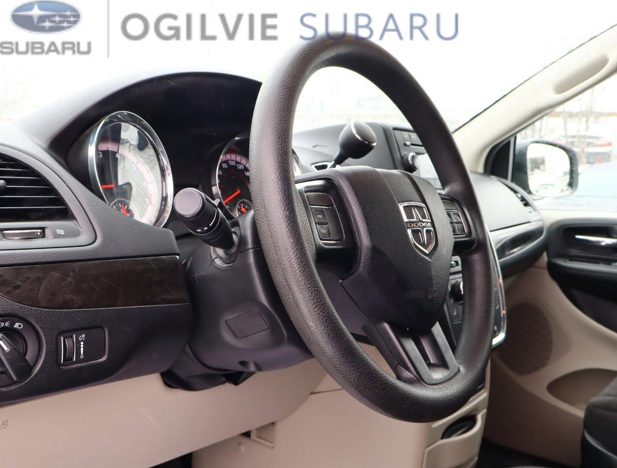 2017 Dodge Grand Caravan CVP/SXT Passenger Van Photo