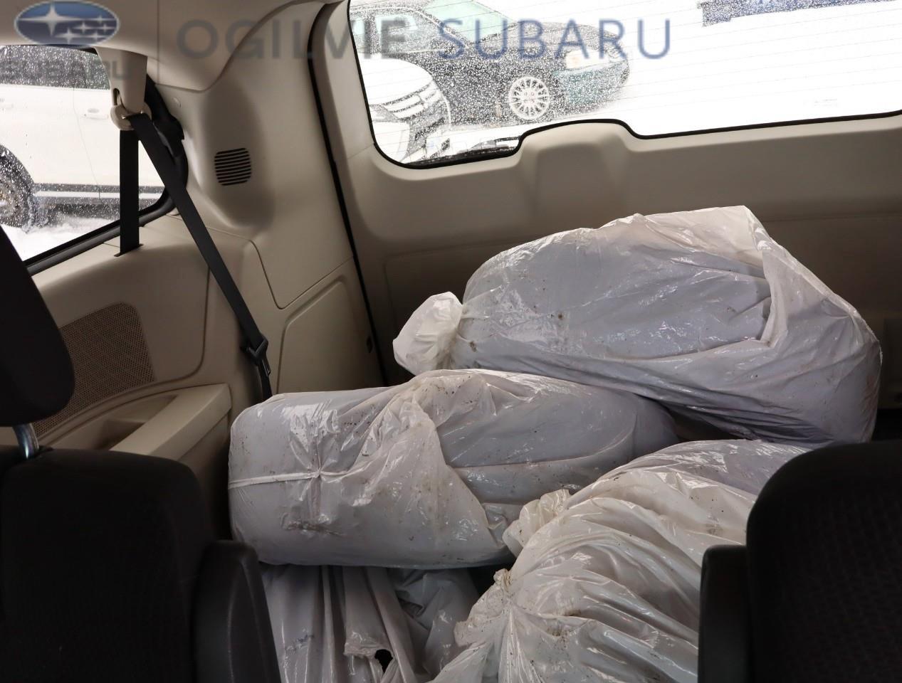 2017 Dodge Grand Caravan CVP/SXT Passenger Van Photo