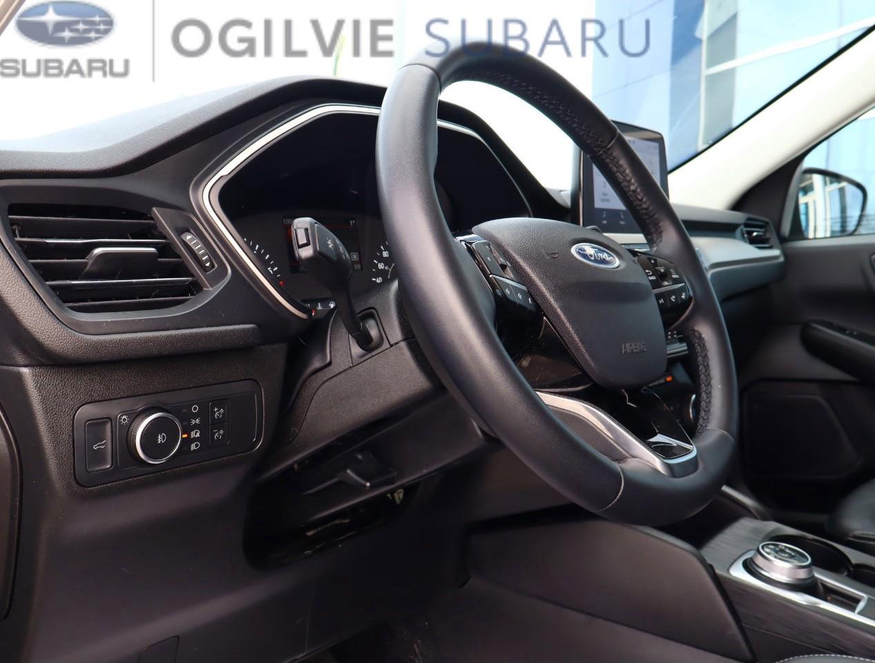 2022 Ford Escape SEL 4dr All-Wheel Drive Photo