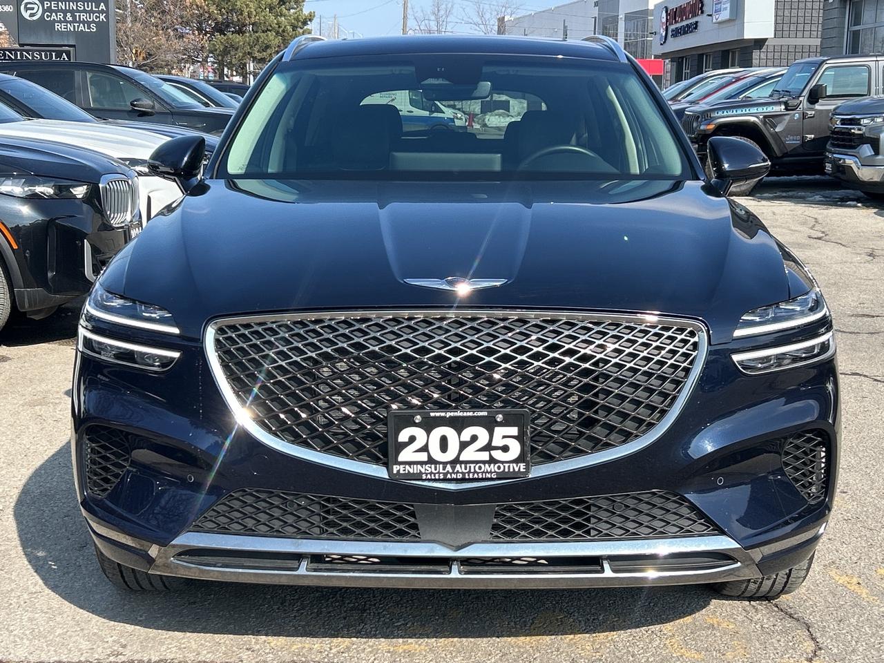 2025 Genesis GV70 2.5T ADVANCED, NEW TIRES, SNOW TIRES, PANO, NAVI Photo