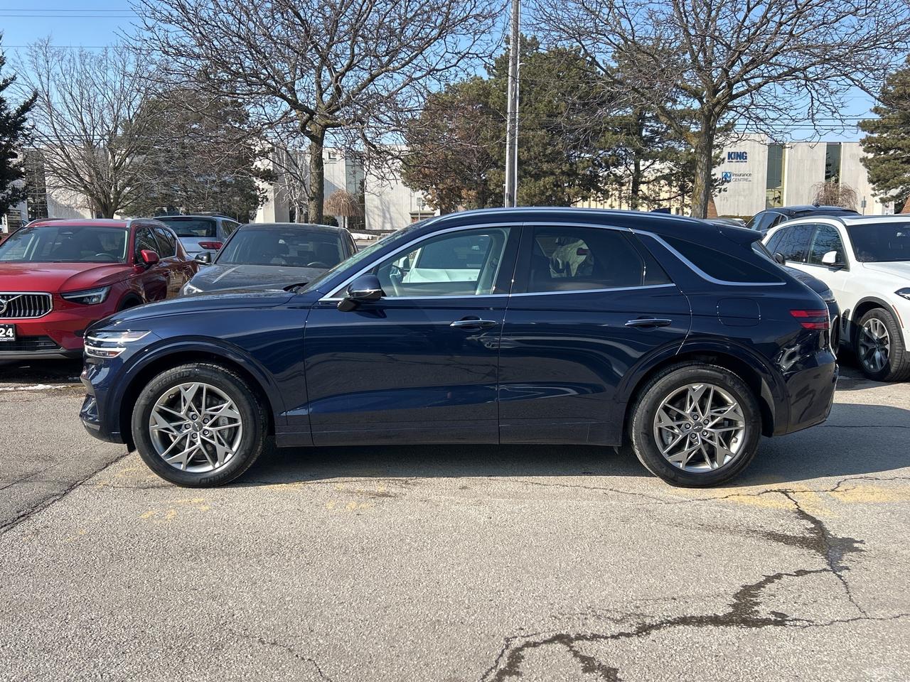 2025 Genesis GV70 2.5T ADVANCED, NEW TIRES, SNOW TIRES, PANO, NAVI Photo