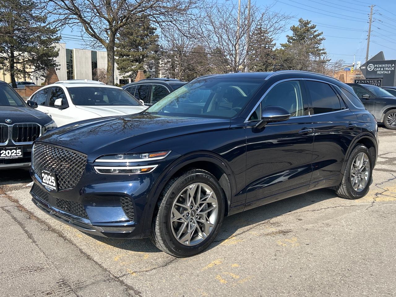 2025 Genesis GV70 2.5T ADVANCED, NEW TIRES, SNOW TIRES, PANO, NAVI Photo