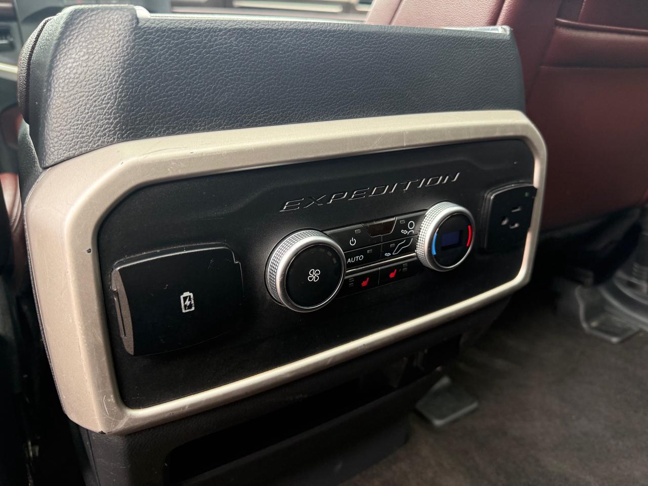 2023 Ford Expedition Max Limited 4dr 4x4 Photo