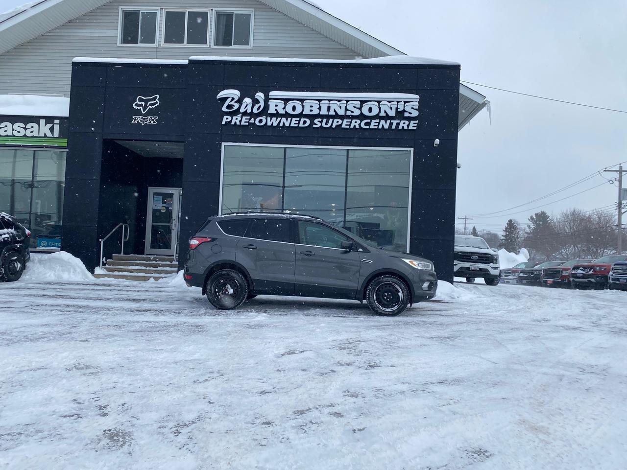 2017 Ford Escape SE 4dr Front-wheel Drive Photo