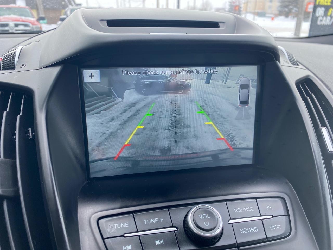 2017 Ford Escape SE 4dr Front-wheel Drive Photo