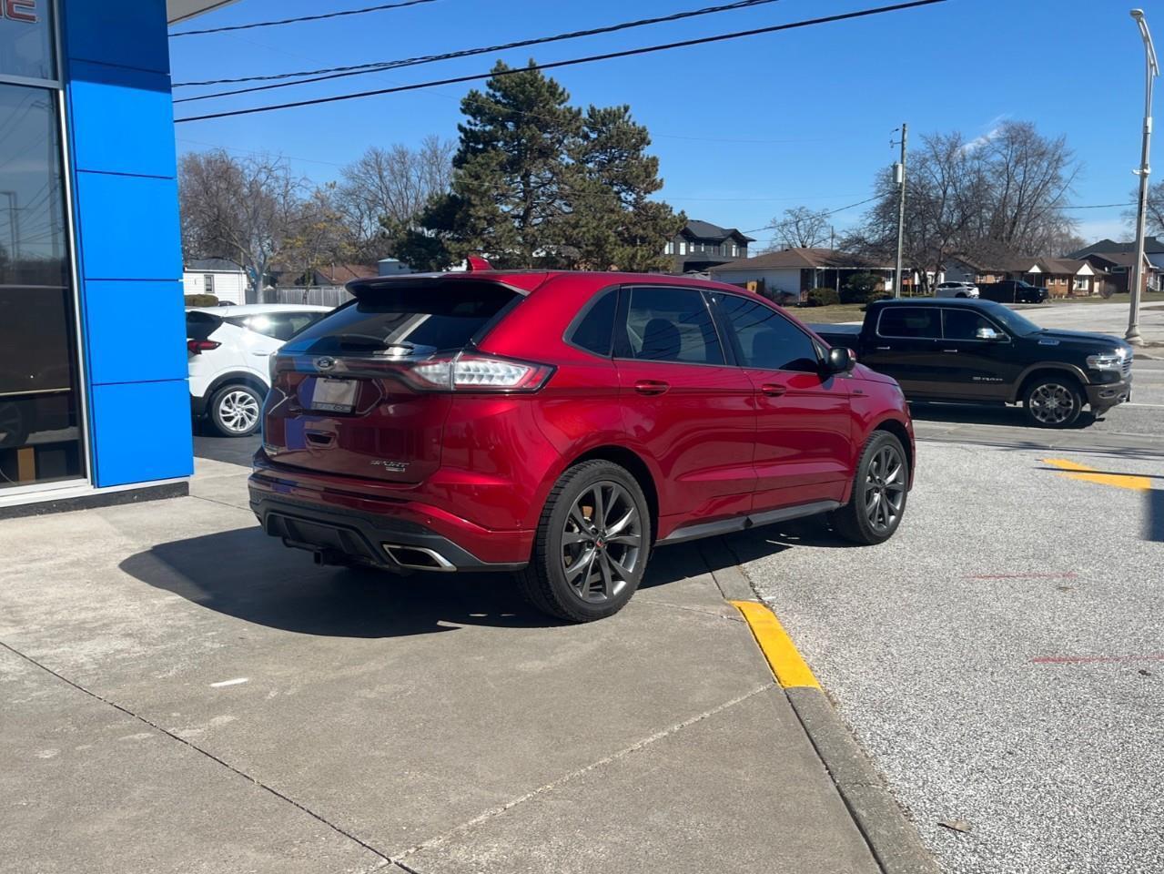 2016 Ford Edge SPORT Big Engine Great Eyeball! Photo