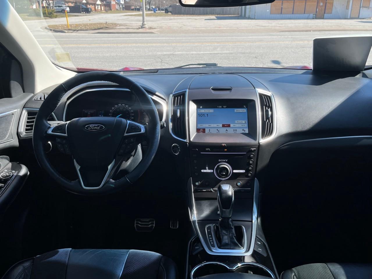 2016 Ford Edge SPORT Big Engine Great Eyeball! Photo