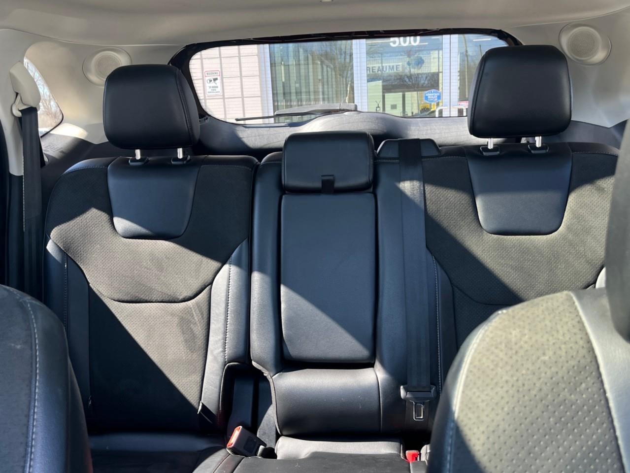 2016 Ford Edge SPORT Big Engine Great Eyeball! Photo