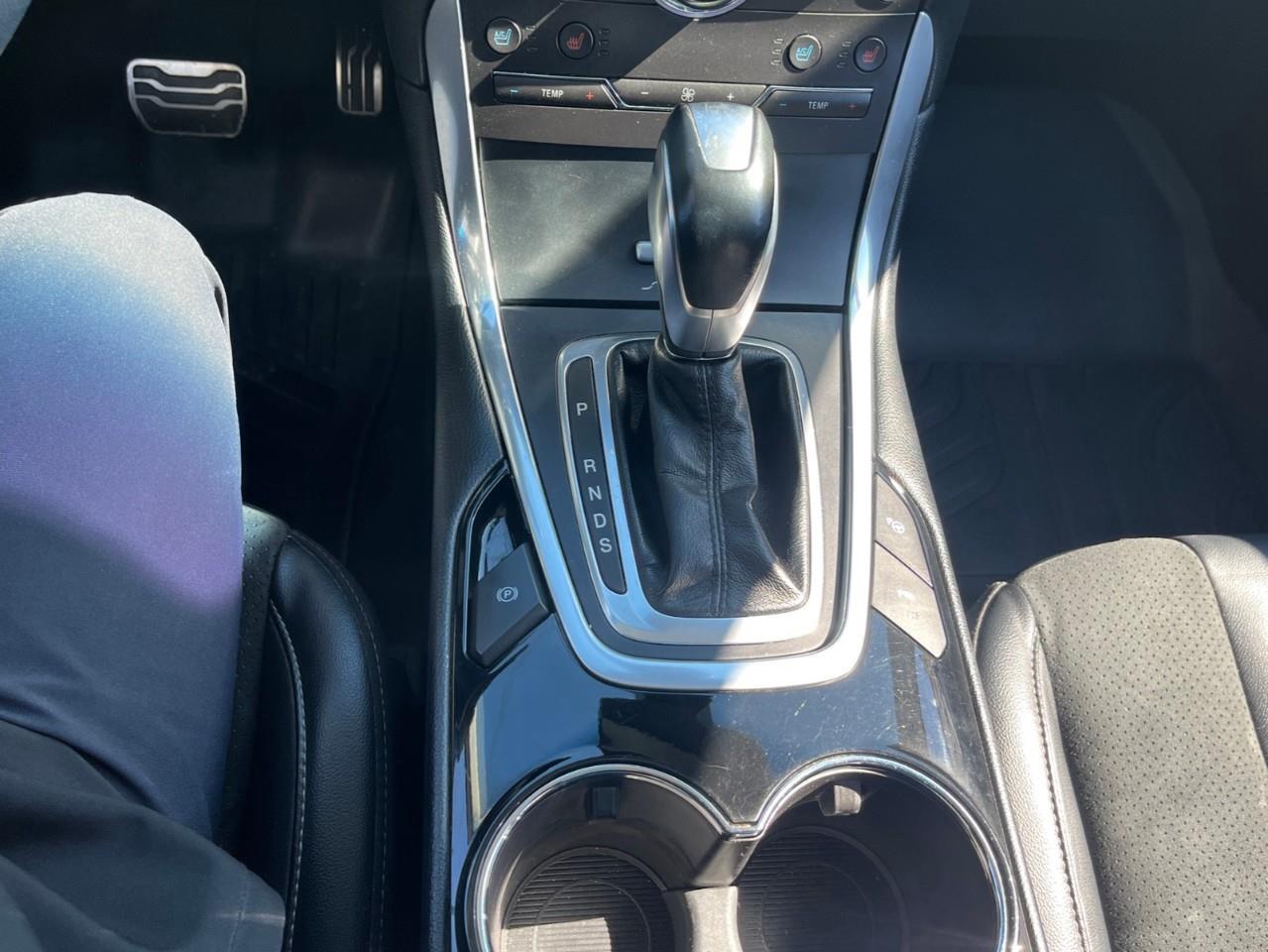 2016 Ford Edge SPORT Big Engine Great Eyeball! Photo