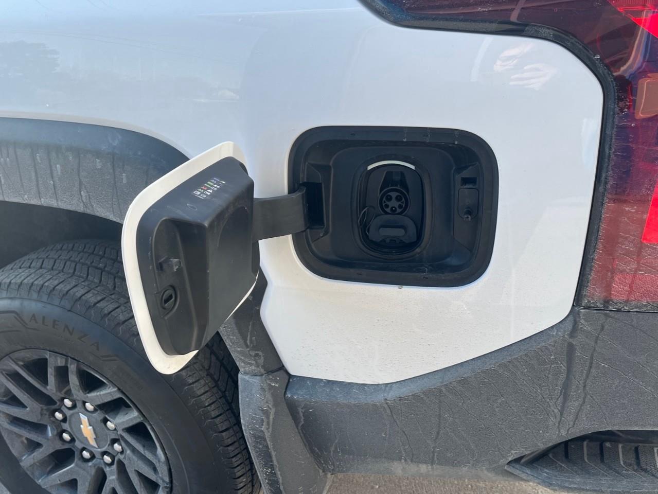 2024 Chevrolet Silverado EV WORK TRUCK CPO FINANCE 3.99%-5.49% OAC Photo