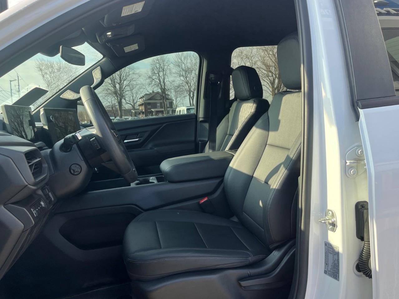 2024 Chevrolet Silverado EV WORK TRUCK CPO FINANCE 3.99%-5.49% OAC Photo