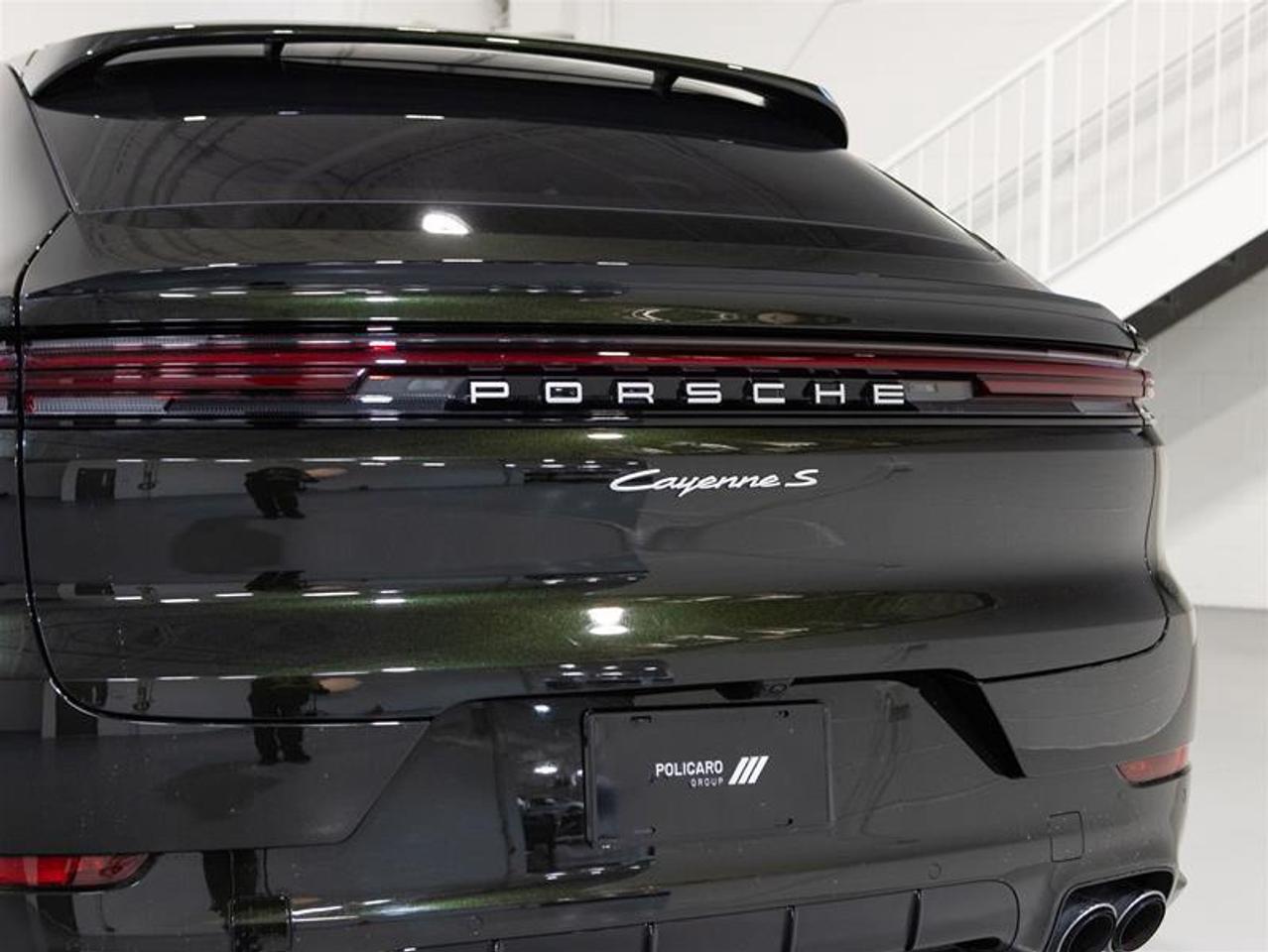 2025 Porsche Cayenne S e-Hybrid Coupe AWD Photo