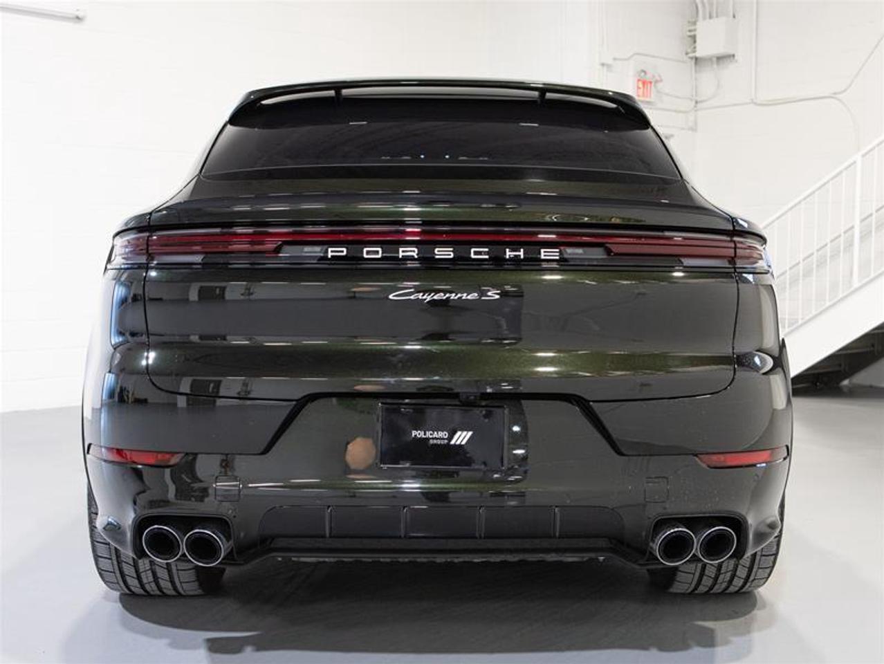 2025 Porsche Cayenne S e-Hybrid Coupe AWD Photo