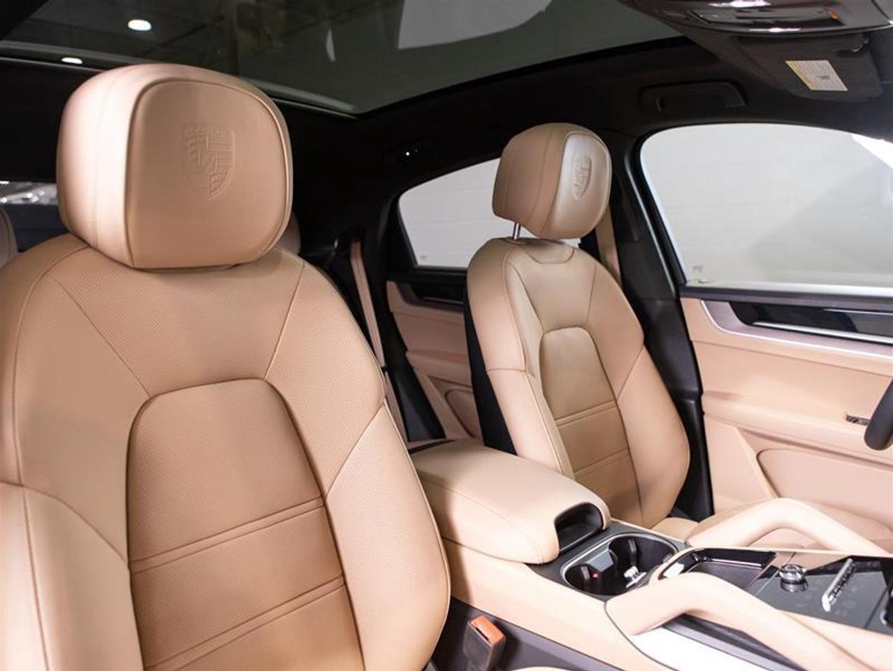 2025 Porsche Cayenne S e-Hybrid Coupe AWD Photo