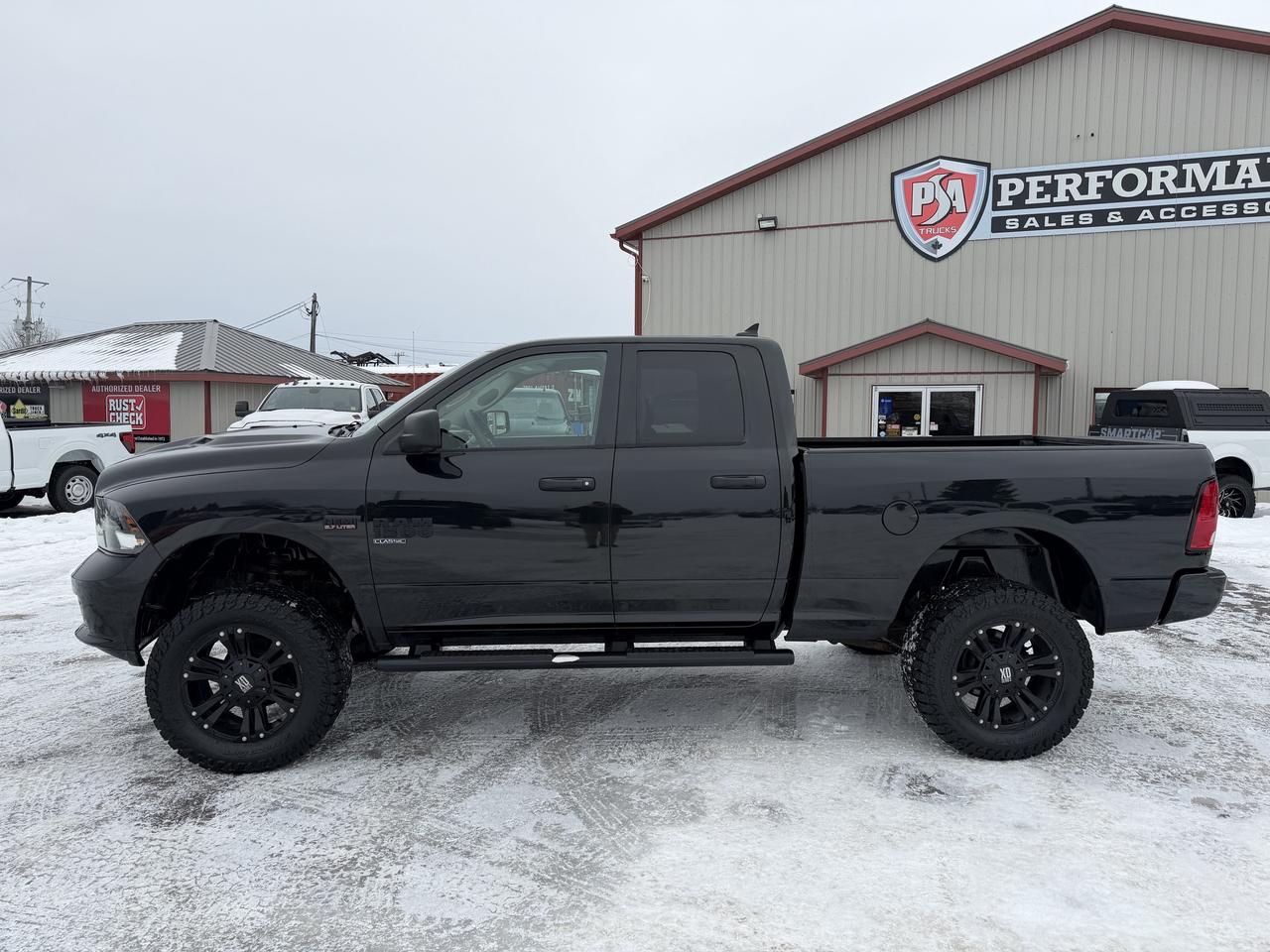 2019 RAM 1500 Classic Express 4x4 Quad Cab 6'4  Box Photo3