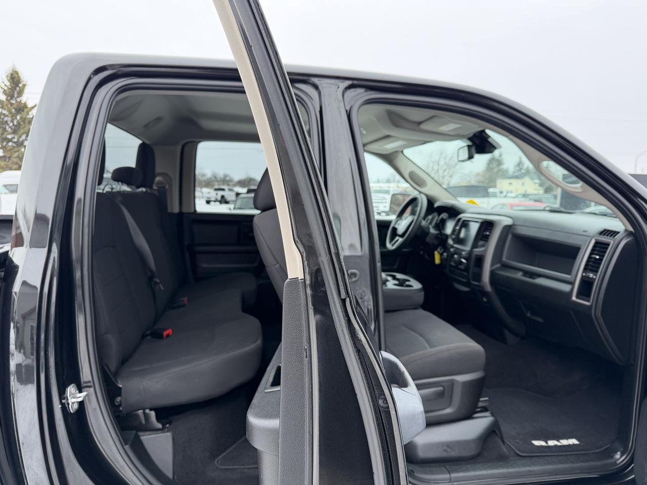 2019 RAM 1500 Classic Express 4x4 Quad Cab 6'4  Box Photo