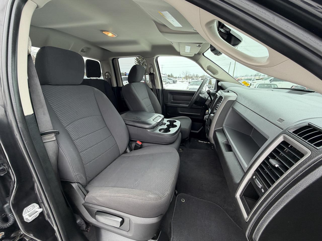 2019 RAM 1500 Classic Express 4x4 Quad Cab 6'4  Box Photo