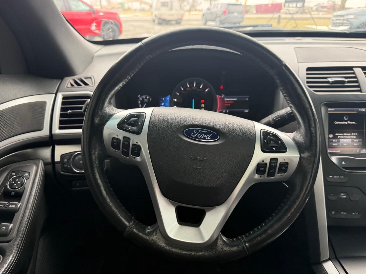 2015 Ford Explorer XLT 4DR 4X4 Photo