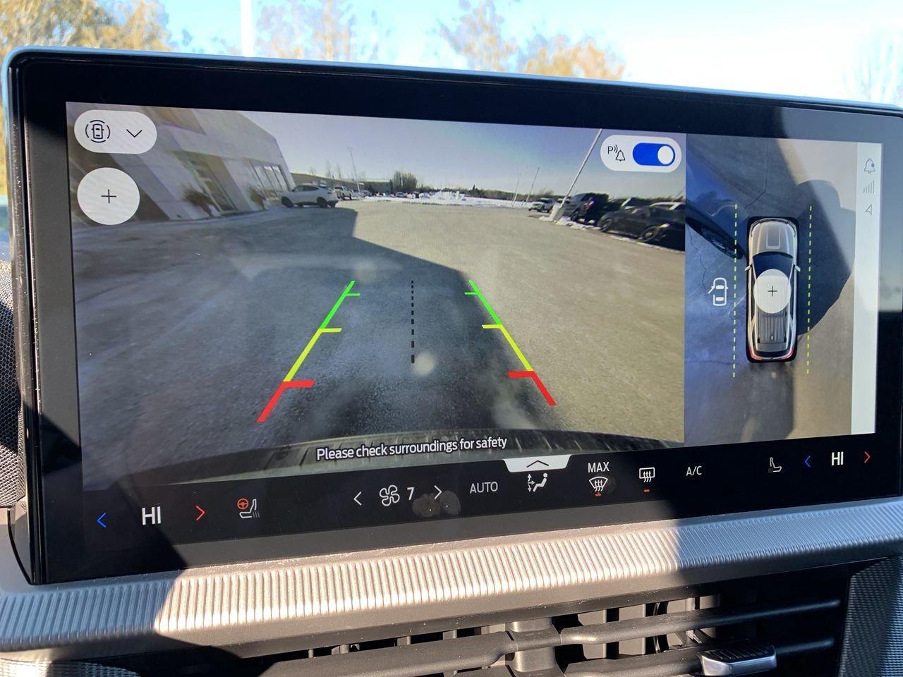 2026 Ford Explorer ST-Line Photo