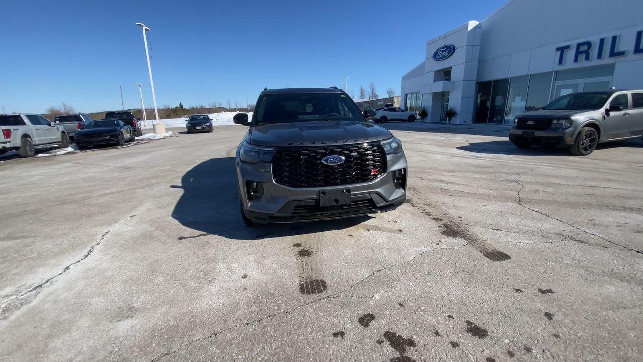 2026 Ford Explorer ST Photo