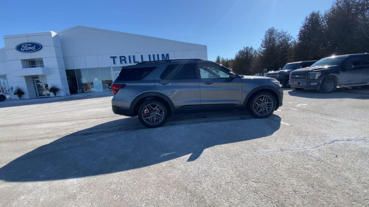2026 Ford Explorer ST Photo