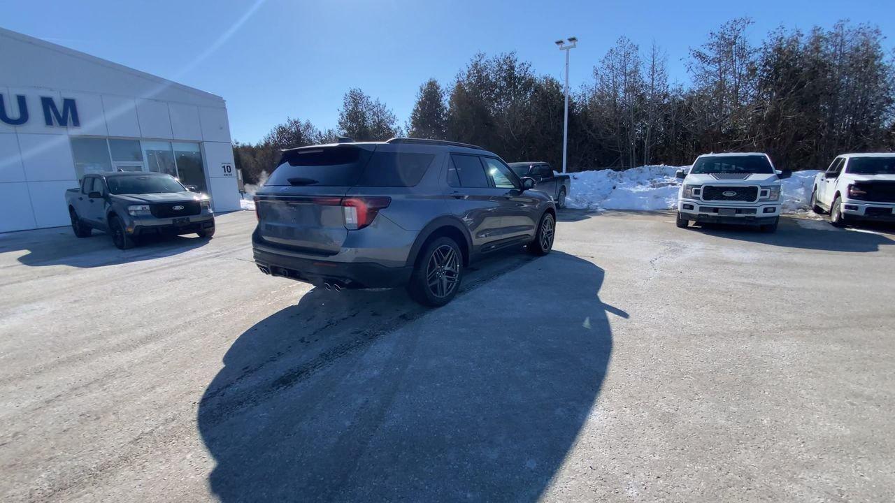 2026 Ford Explorer ST Photo