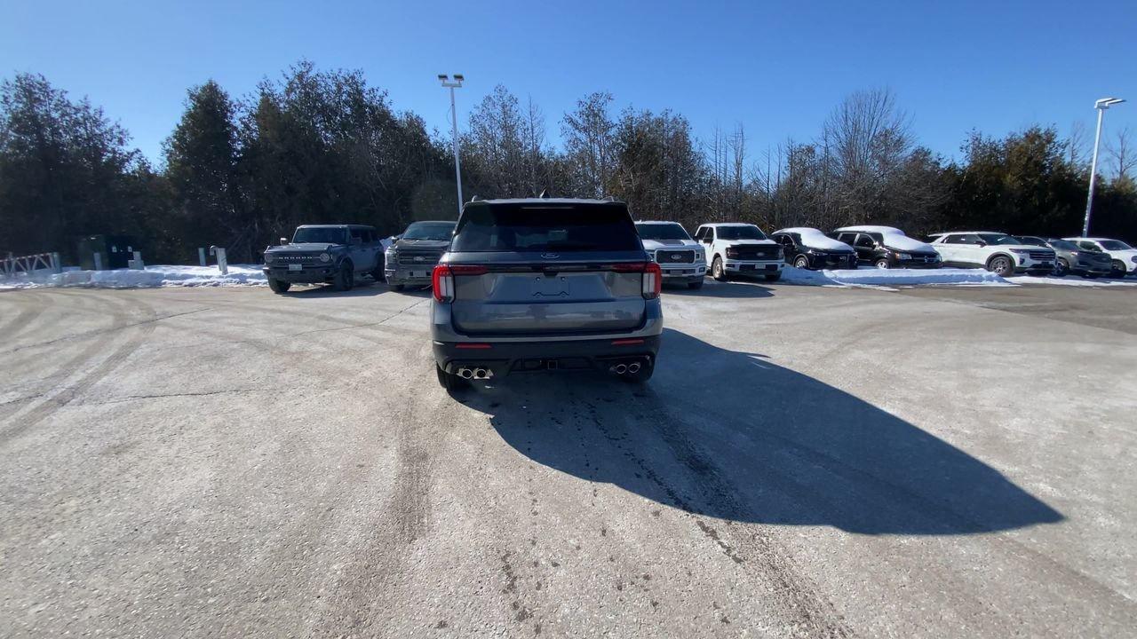 2026 Ford Explorer ST Photo