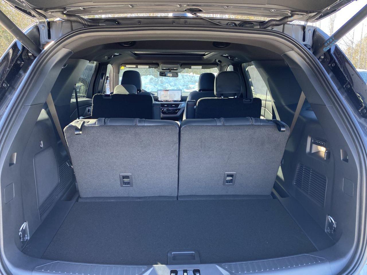 2026 Ford Explorer ST Photo