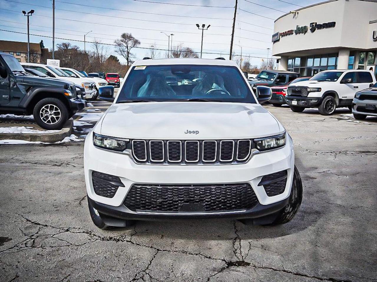 2026 Jeep Grand Cherokee  Photo