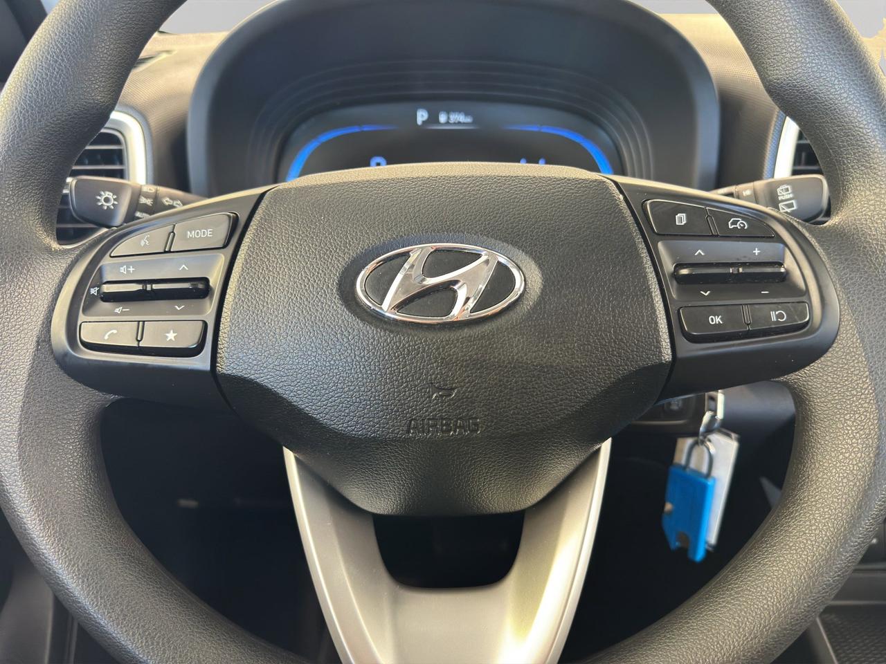 2023 Hyundai Venue Essential Photo