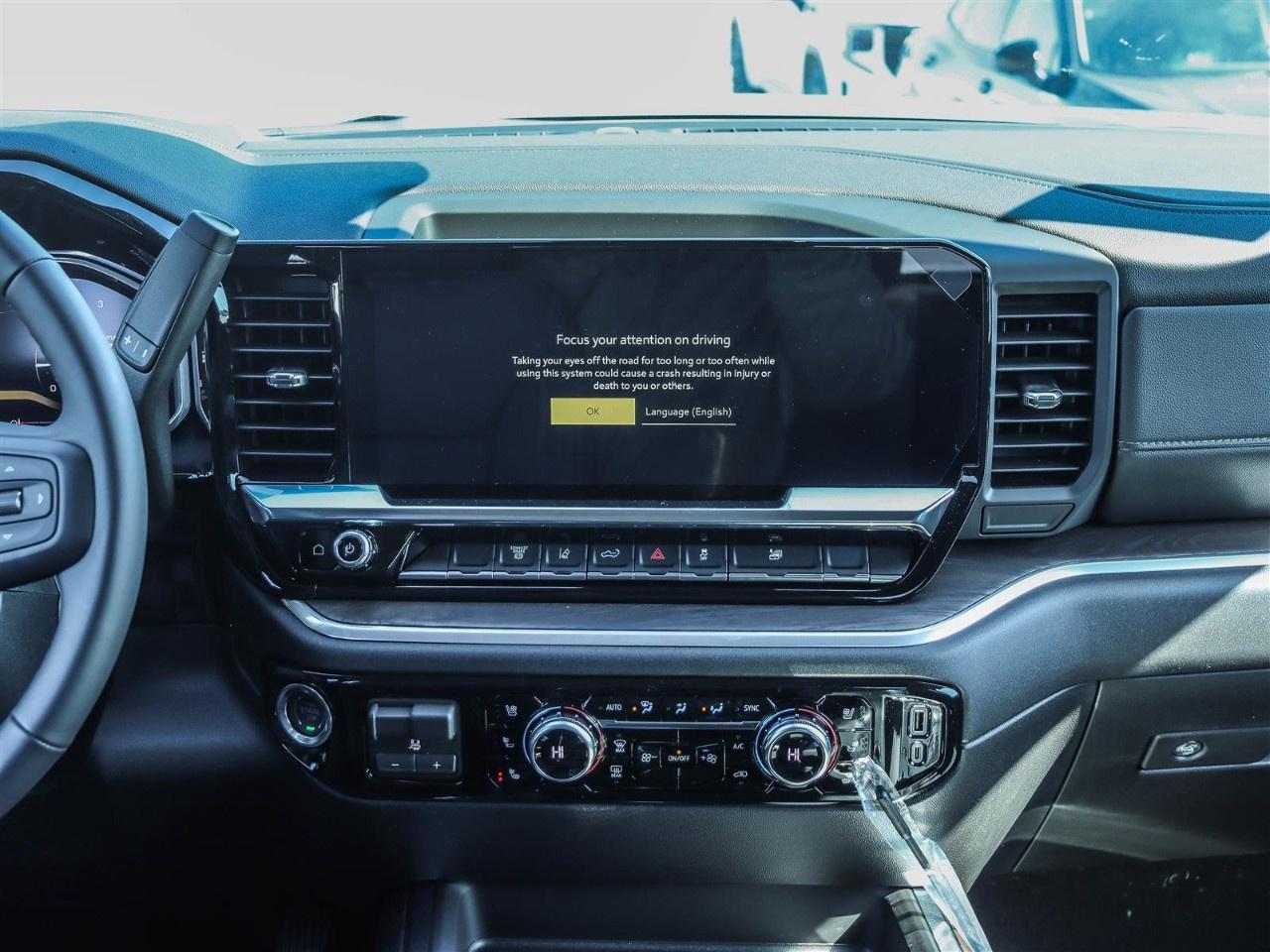 2026 GMC SIERRA 2500HD Crew Cab Standard Box 4-Wheel Drive SLT Photo