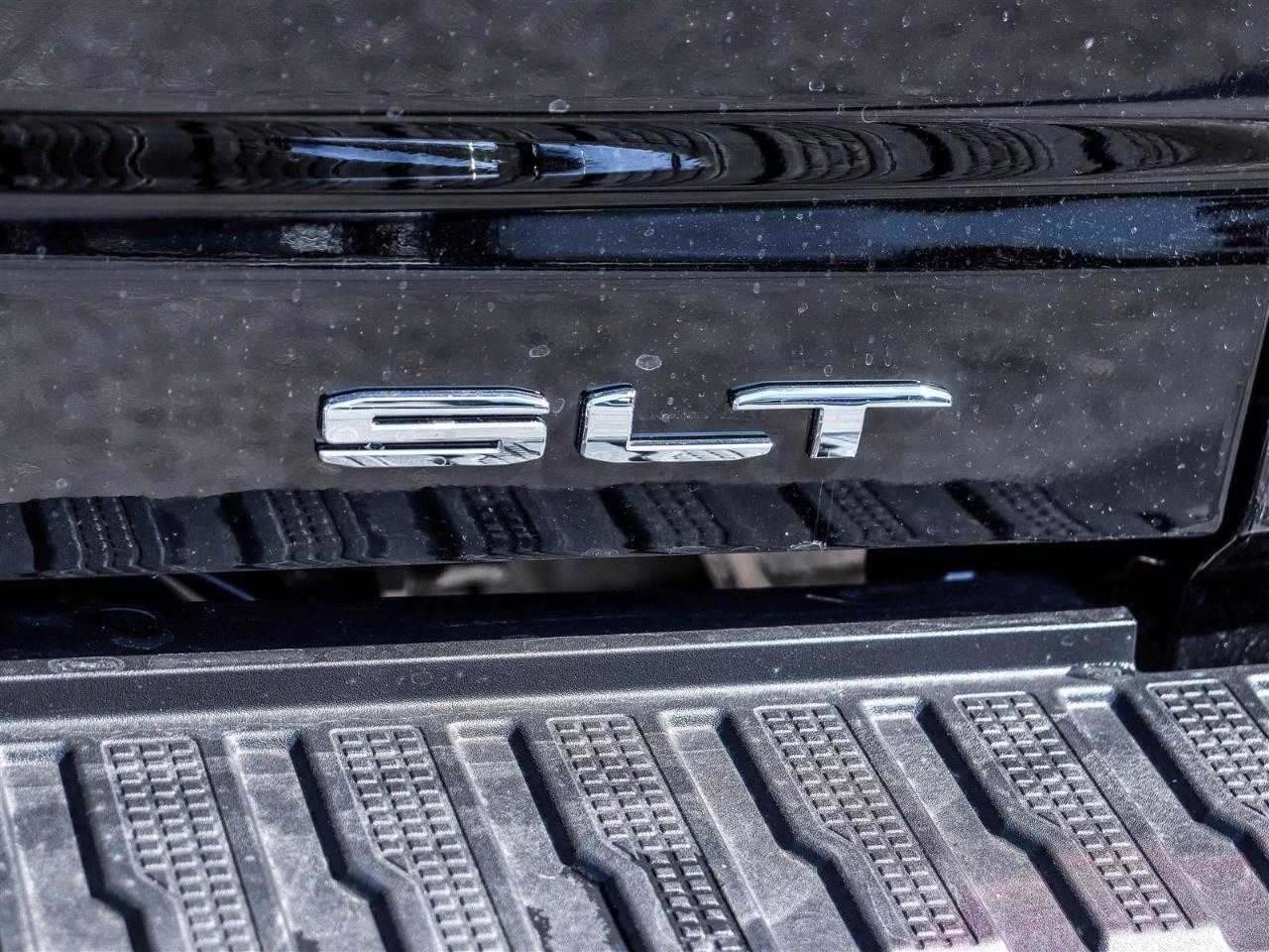 2026 GMC SIERRA 2500HD Crew Cab Standard Box 4-Wheel Drive SLT Photo