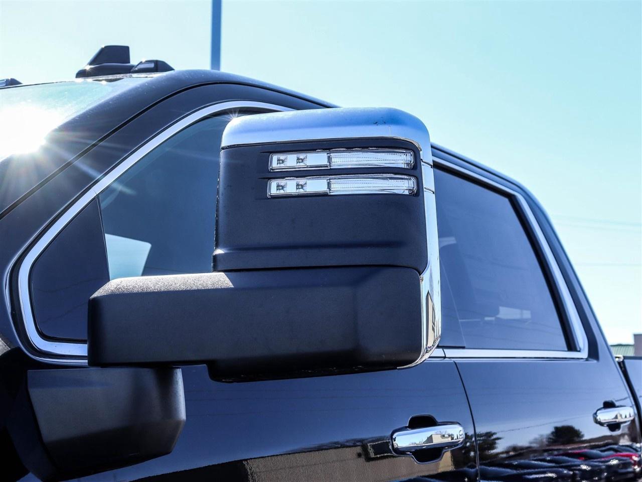 2026 GMC SIERRA 2500HD Crew Cab Standard Box 4-Wheel Drive SLT Photo