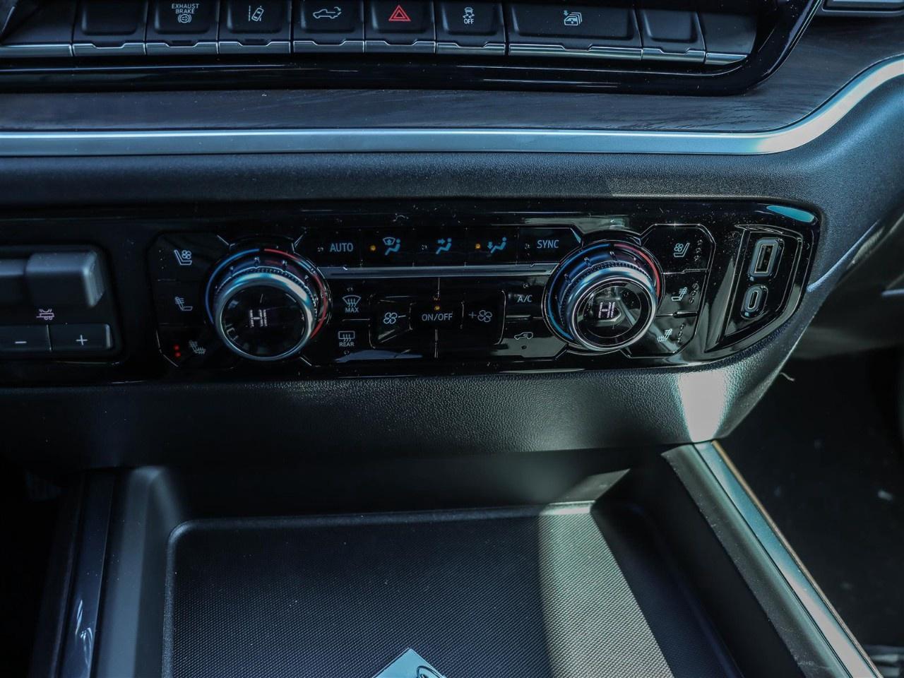 2026 GMC SIERRA 2500HD Crew Cab Standard Box 4-Wheel Drive SLT Photo