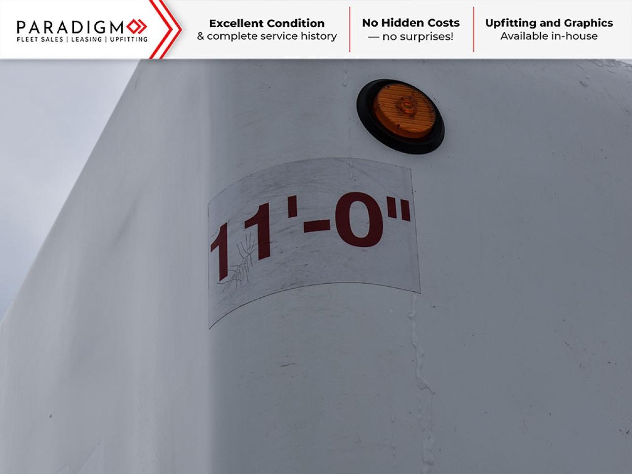 2023 Ford E-Series Cutaway 176" 16 ft Cube Box Standard Truck Photo