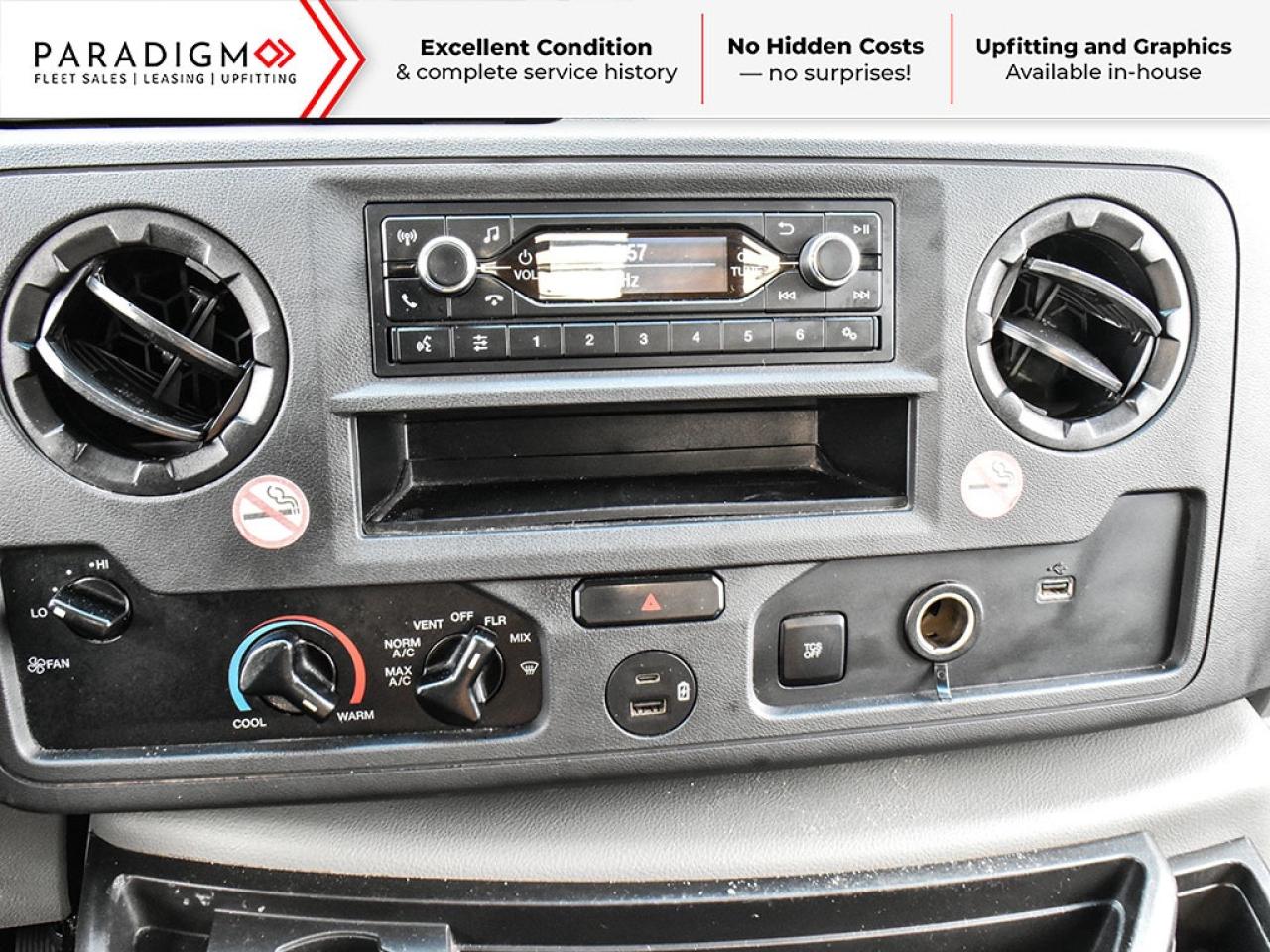 2023 Ford E-Series Cutaway 176" 16 ft Cube Box Standard Truck Photo