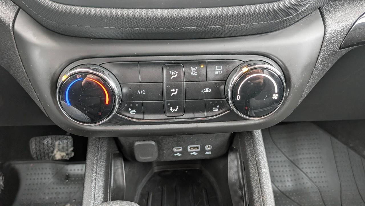 2023 Chevrolet TrailBlazer AWD 4dr LT Photo