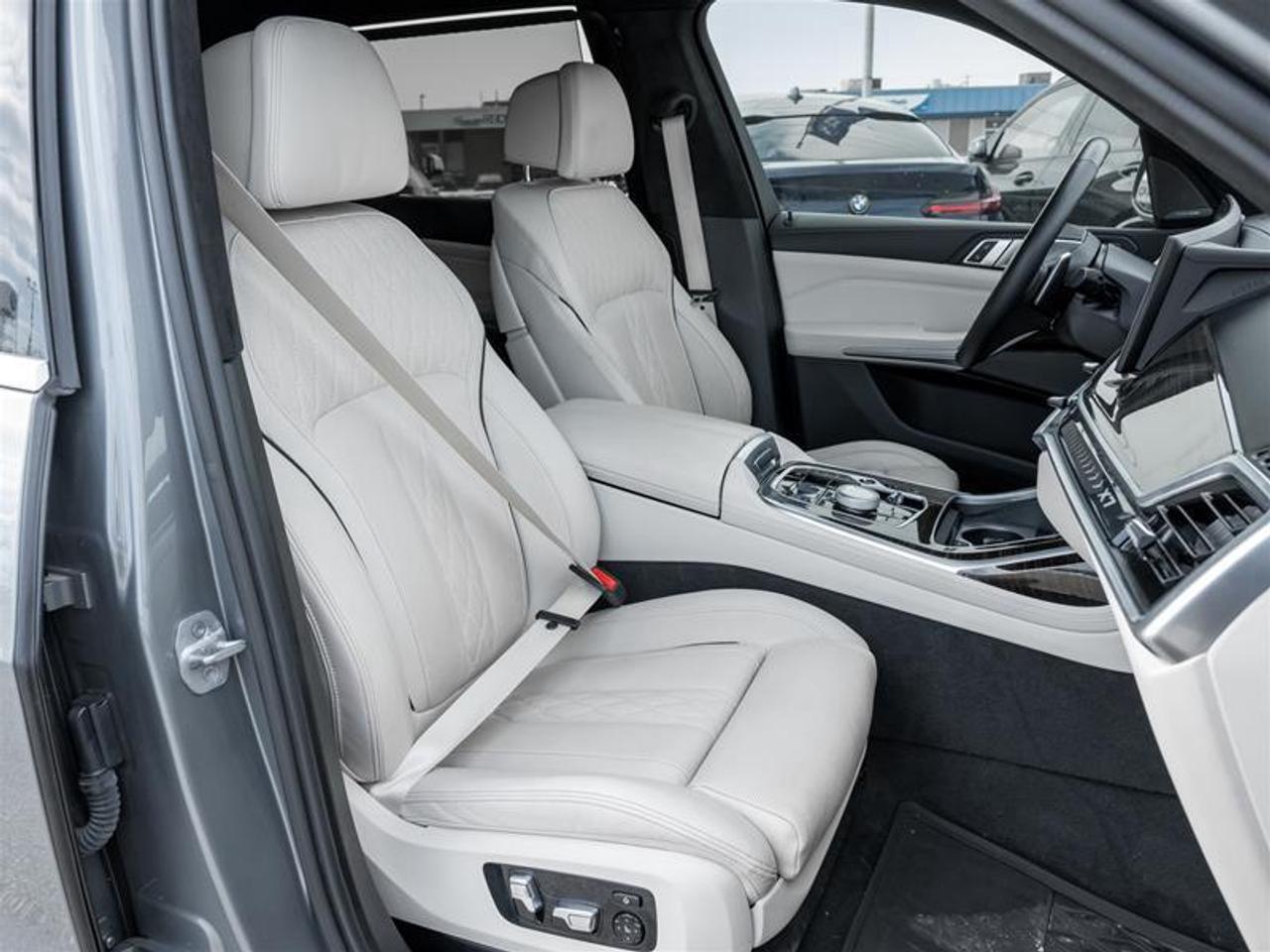 2023 BMW X7 xDrive40i 4dr All-Wheel Drive Sports Activity Vehicle Photo