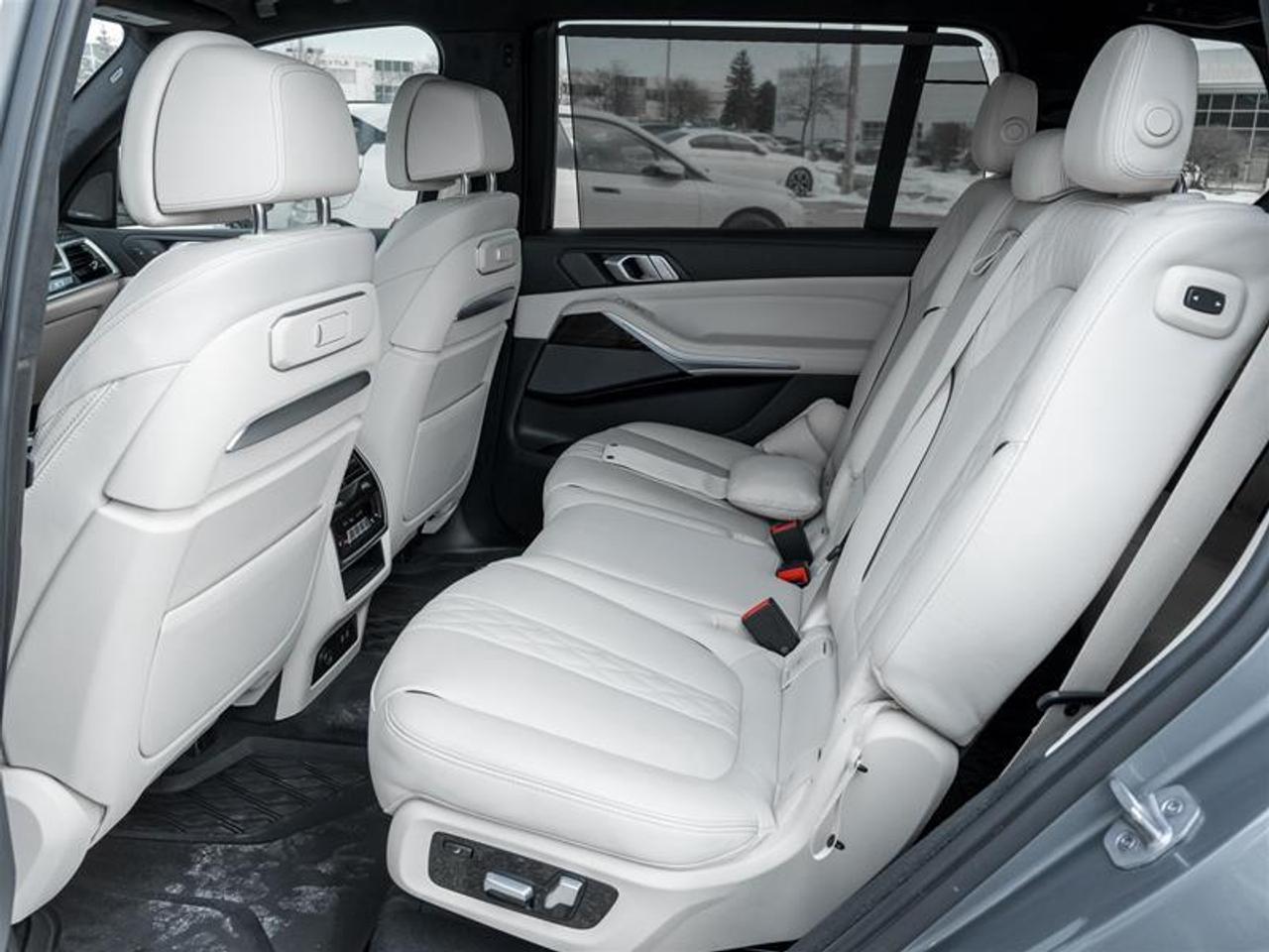 2023 BMW X7 xDrive40i 4dr All-Wheel Drive Sports Activity Vehicle Photo