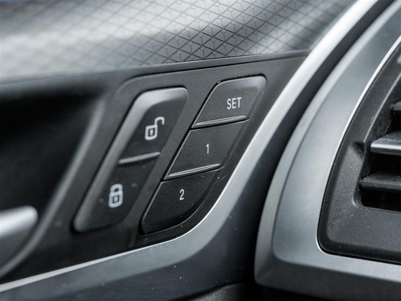 2023 BMW X4 xDrive30i 4dr All-Wheel Drive Sports Activity Coupe Photo