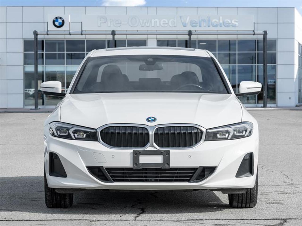 2023 BMW 330e xDrive 4dr All-Wheel Drive Sedan Photo2
