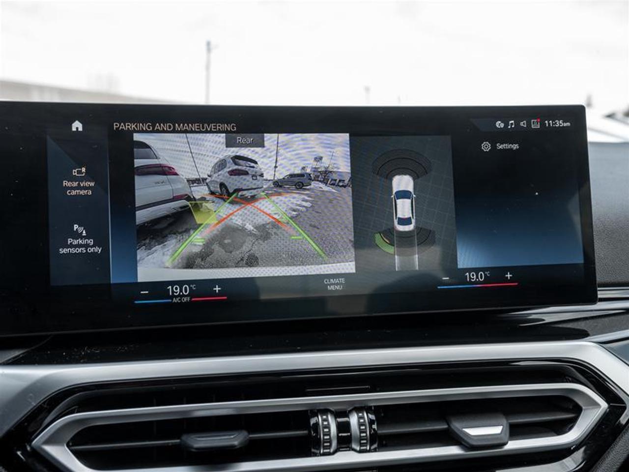 2023 BMW 330e xDrive 4dr All-Wheel Drive Sedan Photo