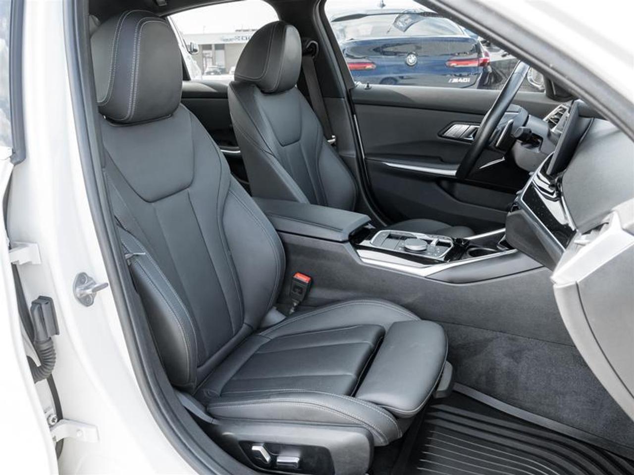 2023 BMW 330e xDrive 4dr All-Wheel Drive Sedan Photo