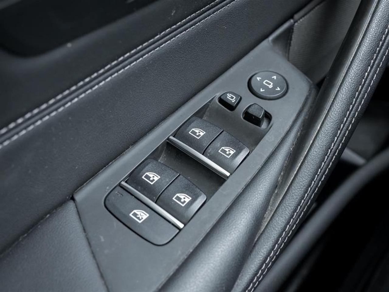 2023 BMW M550 i xDrive 4dr All-Wheel Drive Sedan Photo