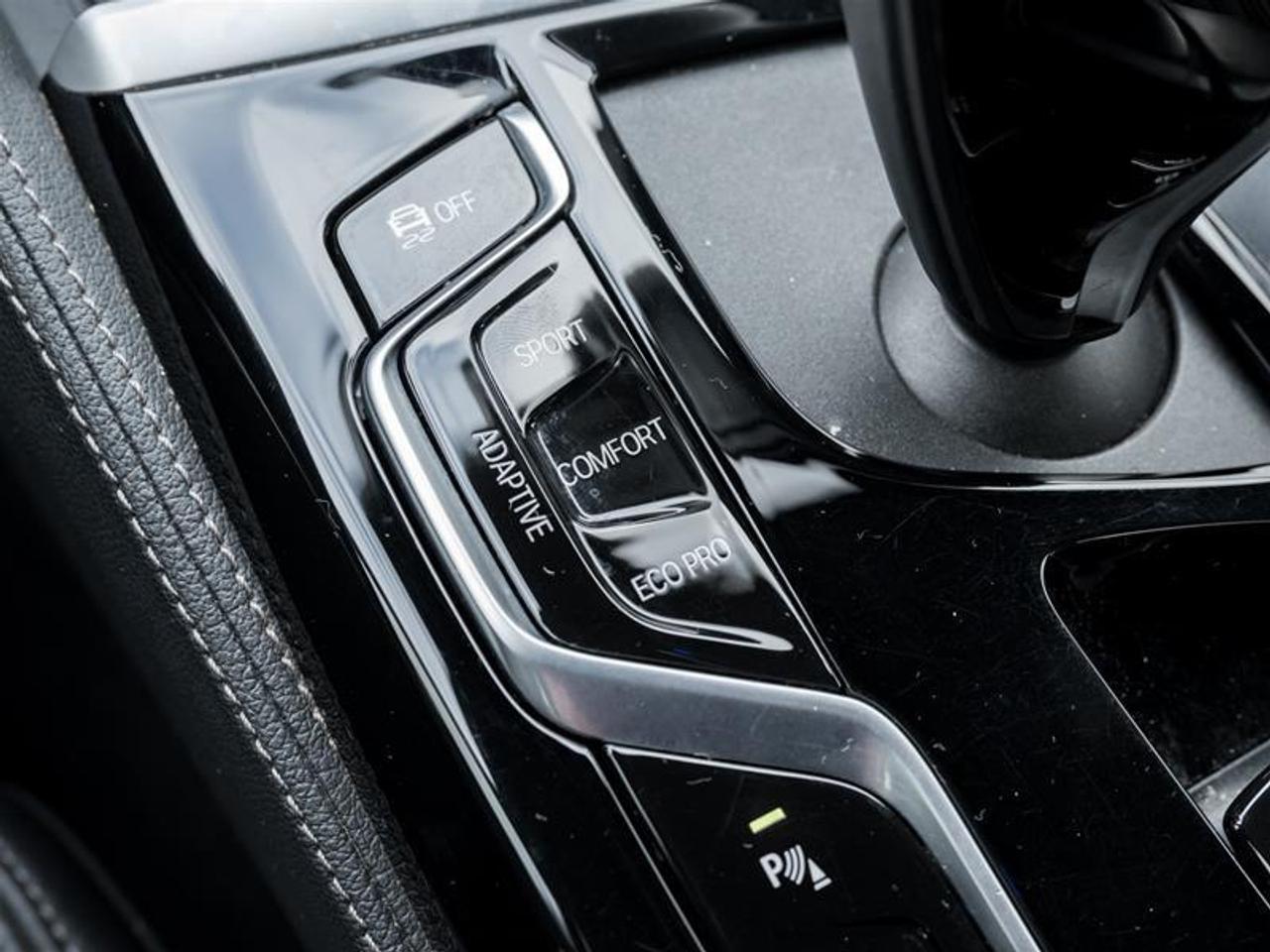 2023 BMW M550 i xDrive 4dr All-Wheel Drive Sedan Photo