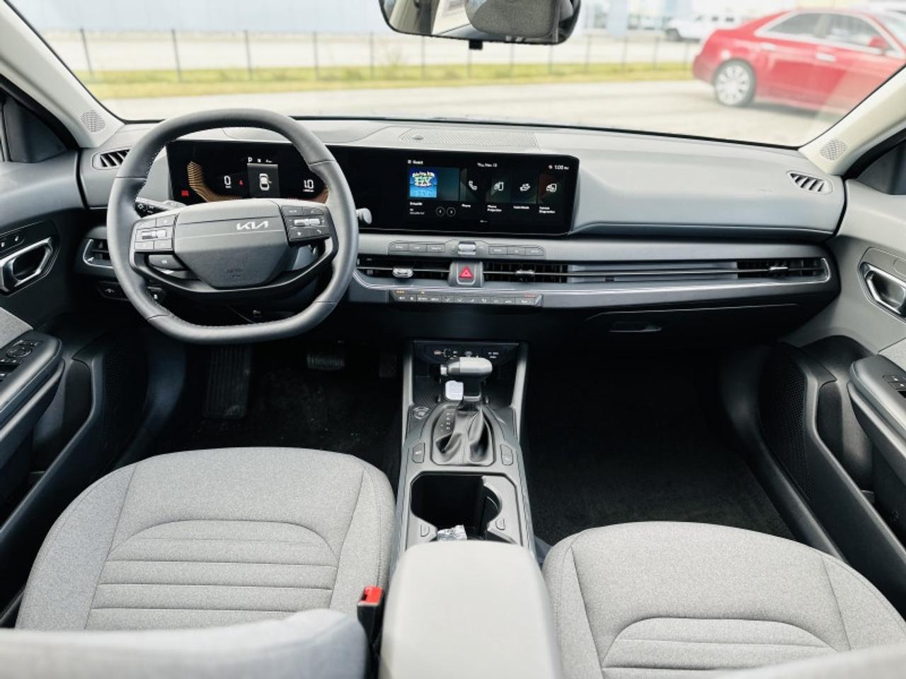 2025 Kia K4 EX Photo