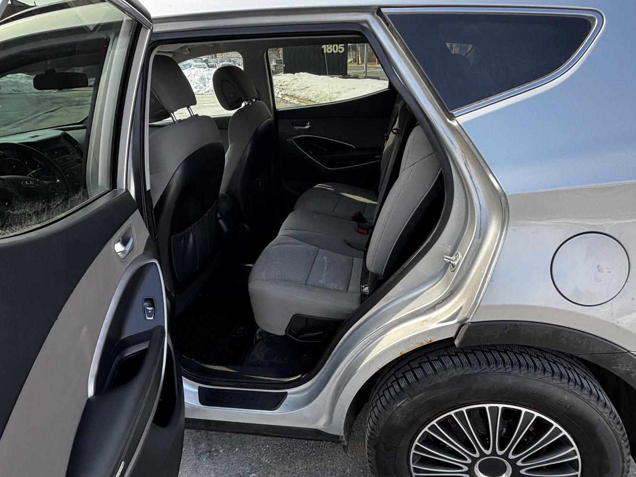 2016 Hyundai Santa Fe Sport FWD 4dr 2.4L Photo