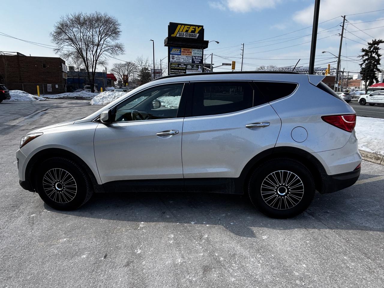 2016 Hyundai Santa Fe Sport FWD 4dr 2.4L Photo