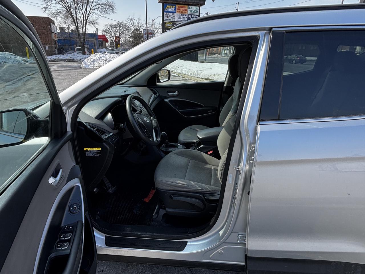 2016 Hyundai Santa Fe Sport FWD 4dr 2.4L Photo